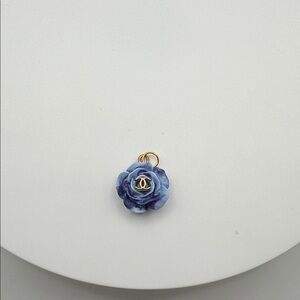 1480.‎ Designer Blue Floral Charm with Gold Detail